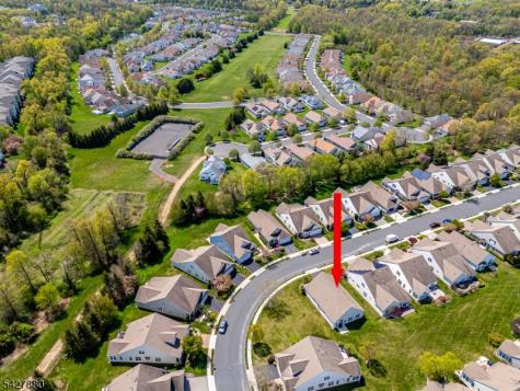 281 Longwood Lane Franklin NJ 08873