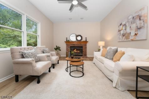 18 Bridle Path Drive Bethlehem NJ 08802