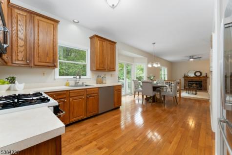 18 Bridle Path Drive Bethlehem NJ 08802