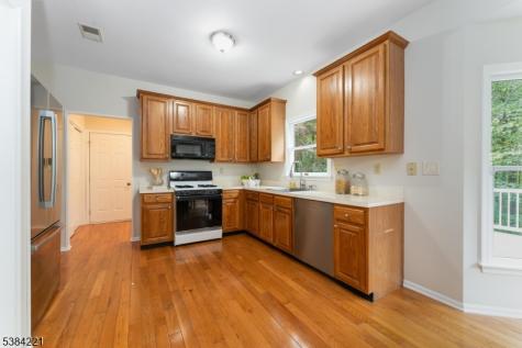 18 Bridle Path Drive Bethlehem NJ 08802