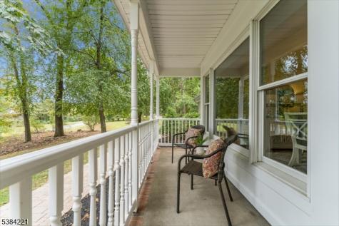 18 Bridle Path Drive Bethlehem NJ 08802