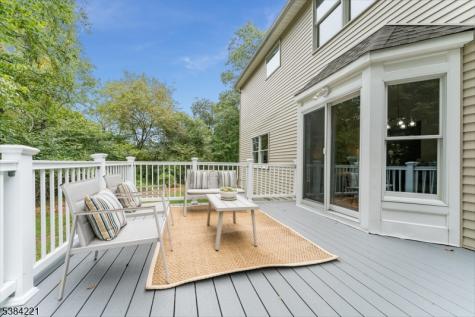 18 Bridle Path Drive Bethlehem NJ 08802