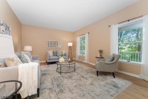 18 Bridle Path Drive Bethlehem NJ 08802