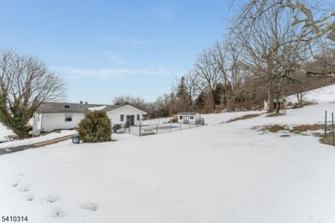 252 Mountain View Road Franklin NJ 08802