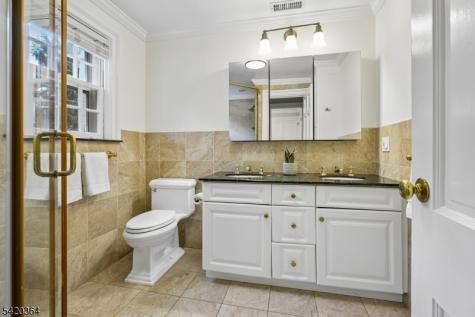 70 Yantacaw Brook Road Montclair NJ 07043