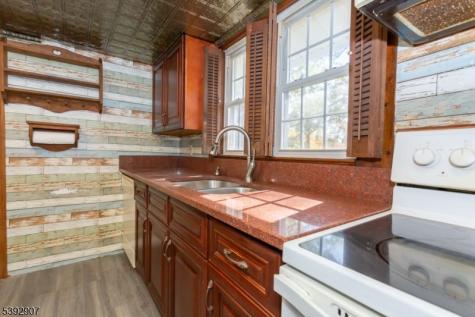 318 Germantown Road West Milford NJ 07480