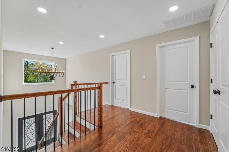 6 Chamberlain Lane Mount Olive NJ 07828
