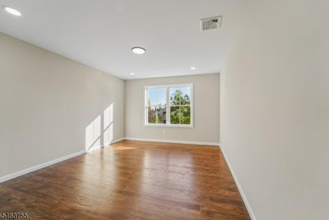 6 Chamberlain Lane Mount Olive NJ 07828
