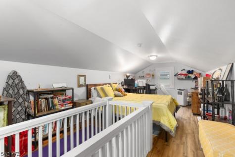 38 Hinsdale Place Newark NJ 07104