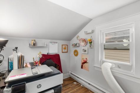38 Hinsdale Place Newark NJ 07104