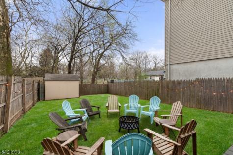 38 Hinsdale Place Newark NJ 07104