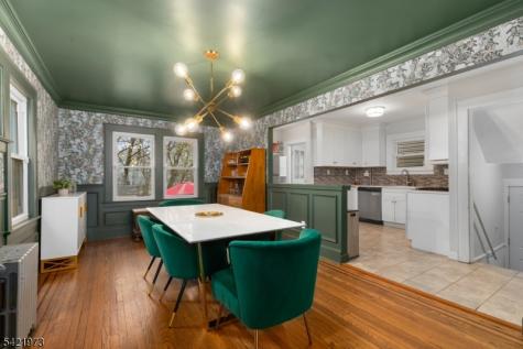 38 Hinsdale Place Newark NJ 07104