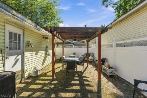 62 Kirk Street West Orange NJ 07052