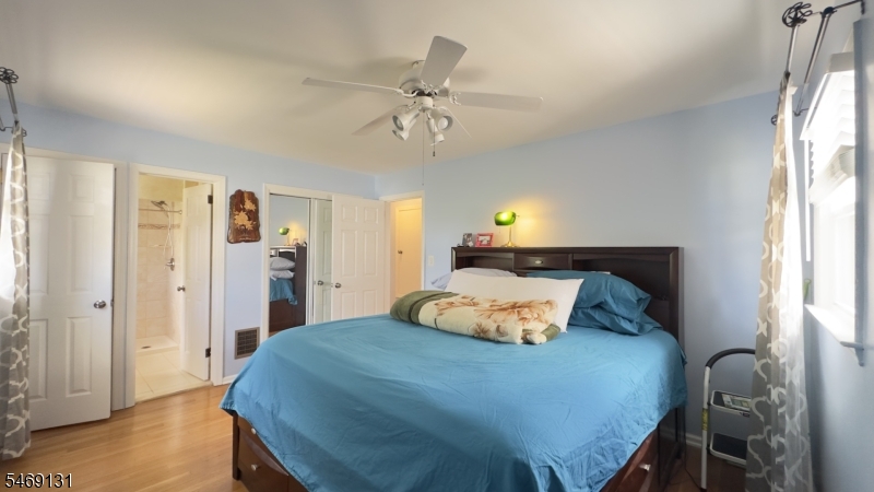 1257 Shaffer Avenue Roselle NJ 07203