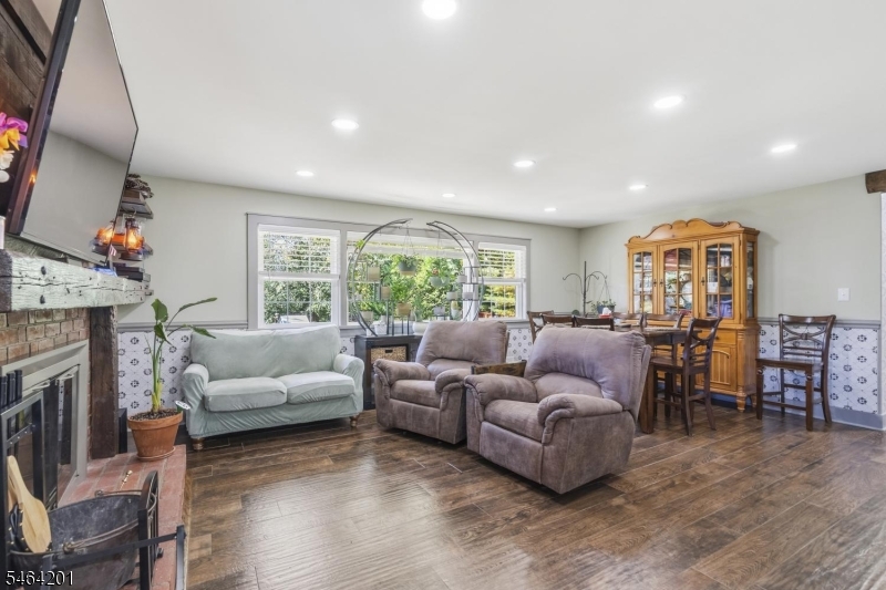 16 Dayton Road Raritan NJ 08822
