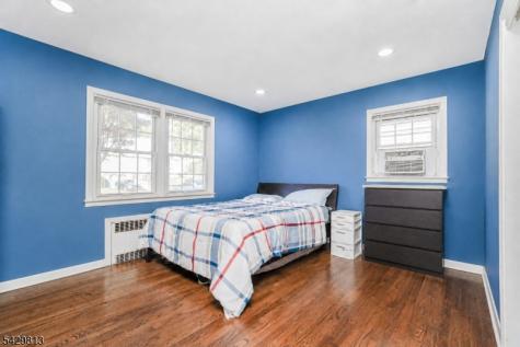 65 Hilltop Court Clifton NJ 07012