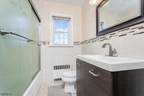 65 Hilltop Court Clifton NJ 07012