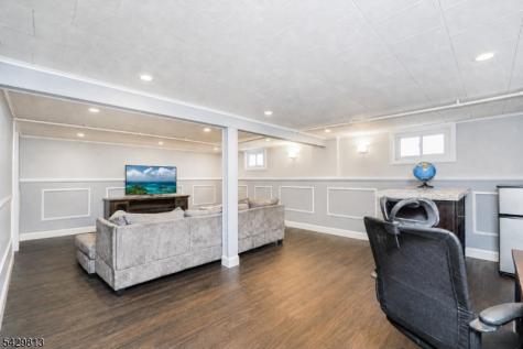 65 Hilltop Court Clifton NJ 07012