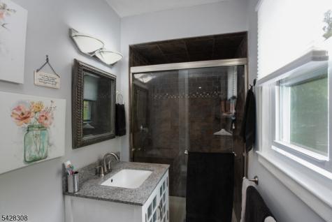 13 Forest Lane Green Brook NJ 08812