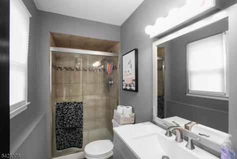 13 Forest Lane Green Brook NJ 08812