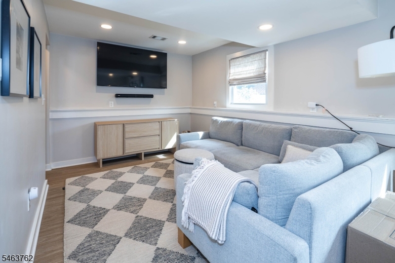 301 N 16th Street Kenilworth NJ 07033