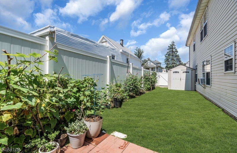 425 Thomas Street Perth Amboy NJ 08861
