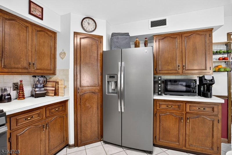 27 Edgemere Terrace Washington NJ 07882