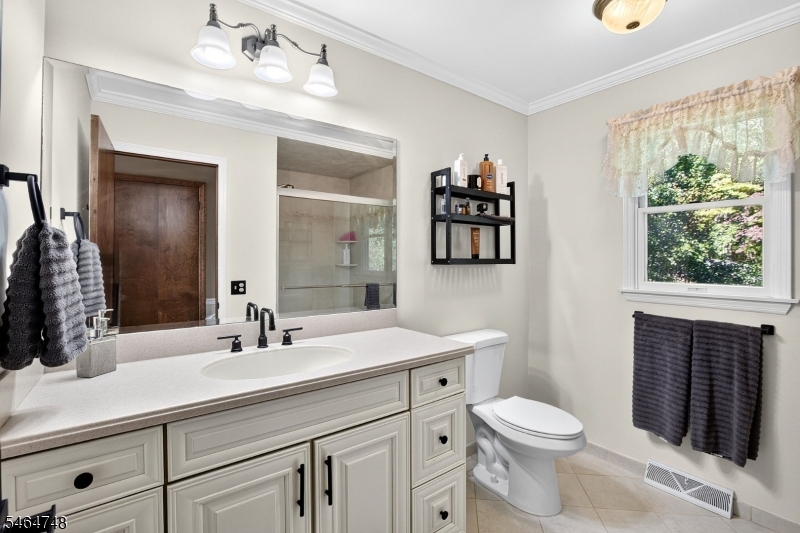 27 Edgemere Terrace Washington NJ 07882