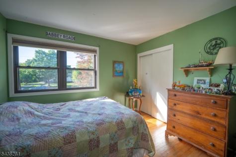 207 Grant Avenue Middlesex NJ 08846