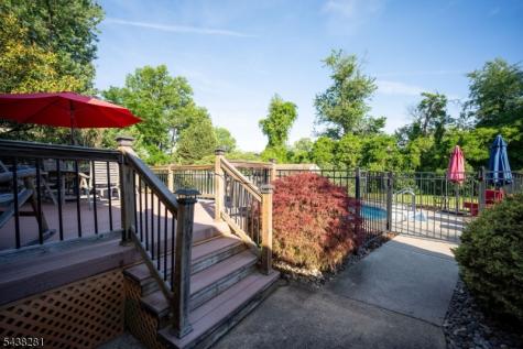 207 Grant Avenue Middlesex NJ 08846