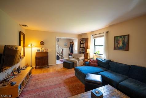 207 Grant Avenue Middlesex NJ 08846