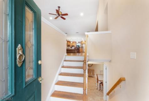 8 Robin Road Somerville NJ 08876