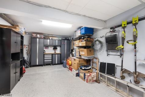 8 Robin Road Somerville NJ 08876