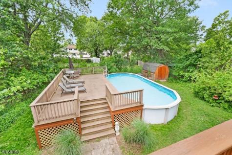 8 Robin Road Somerville NJ 08876