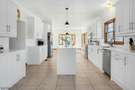 40 Horseneck Road Montville NJ 07045