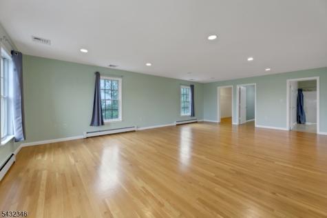 40 Horseneck Road Montville NJ 07045