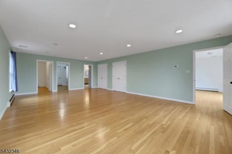 40 Horseneck Road Montville NJ 07045