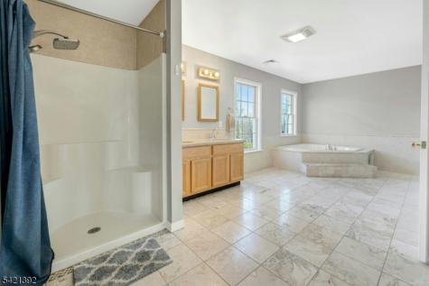 40 Horseneck Road Montville NJ 07045