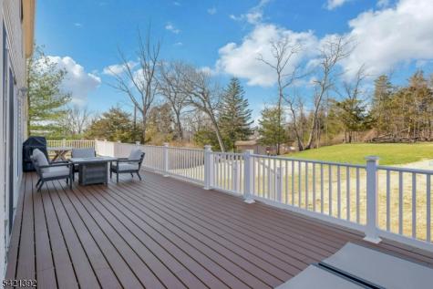 40 Horseneck Road Montville NJ 07045