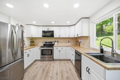 901 Wall Street Stillwater NJ 07860