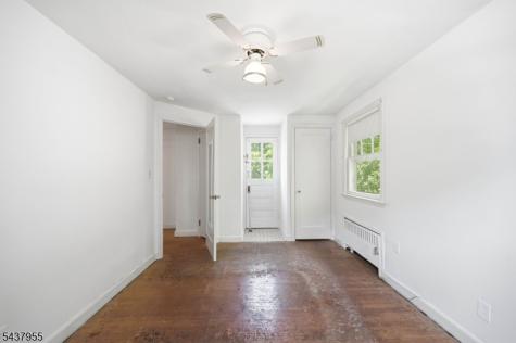 212 Grove Avenue Verona NJ 07044