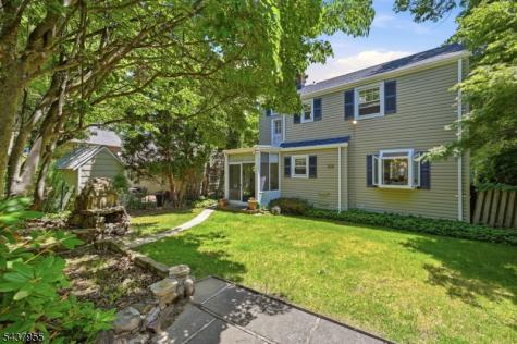 212 Grove Avenue Verona NJ 07044