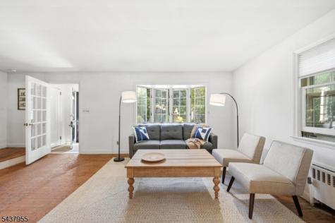 212 Grove Avenue Verona NJ 07044