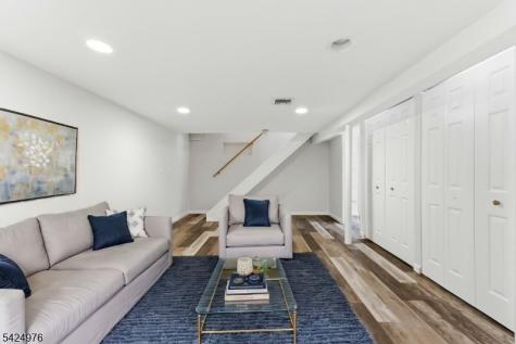 6 Oak Drive Randolph NJ 07869