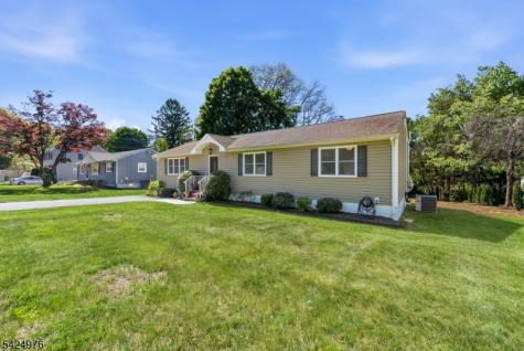 6 Oak Drive Randolph NJ 07869