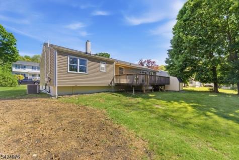 6 Oak Drive Randolph NJ 07869