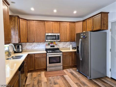 158 Woodland Avenue Ewing NJ 08638
