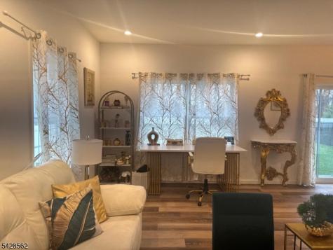 158 Woodland Avenue Ewing NJ 08638