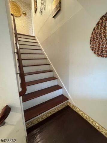 158 Woodland Avenue Ewing NJ 08638