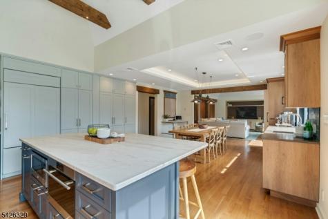 7 Deerhill Drive Hohokus NJ 07423